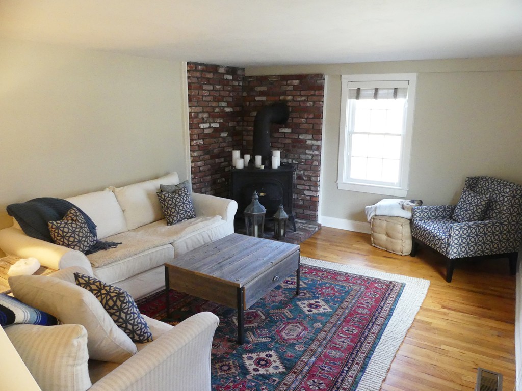 355 River Road Andover, MA 01810 - Photo 9 of 28 Gallery Image 9