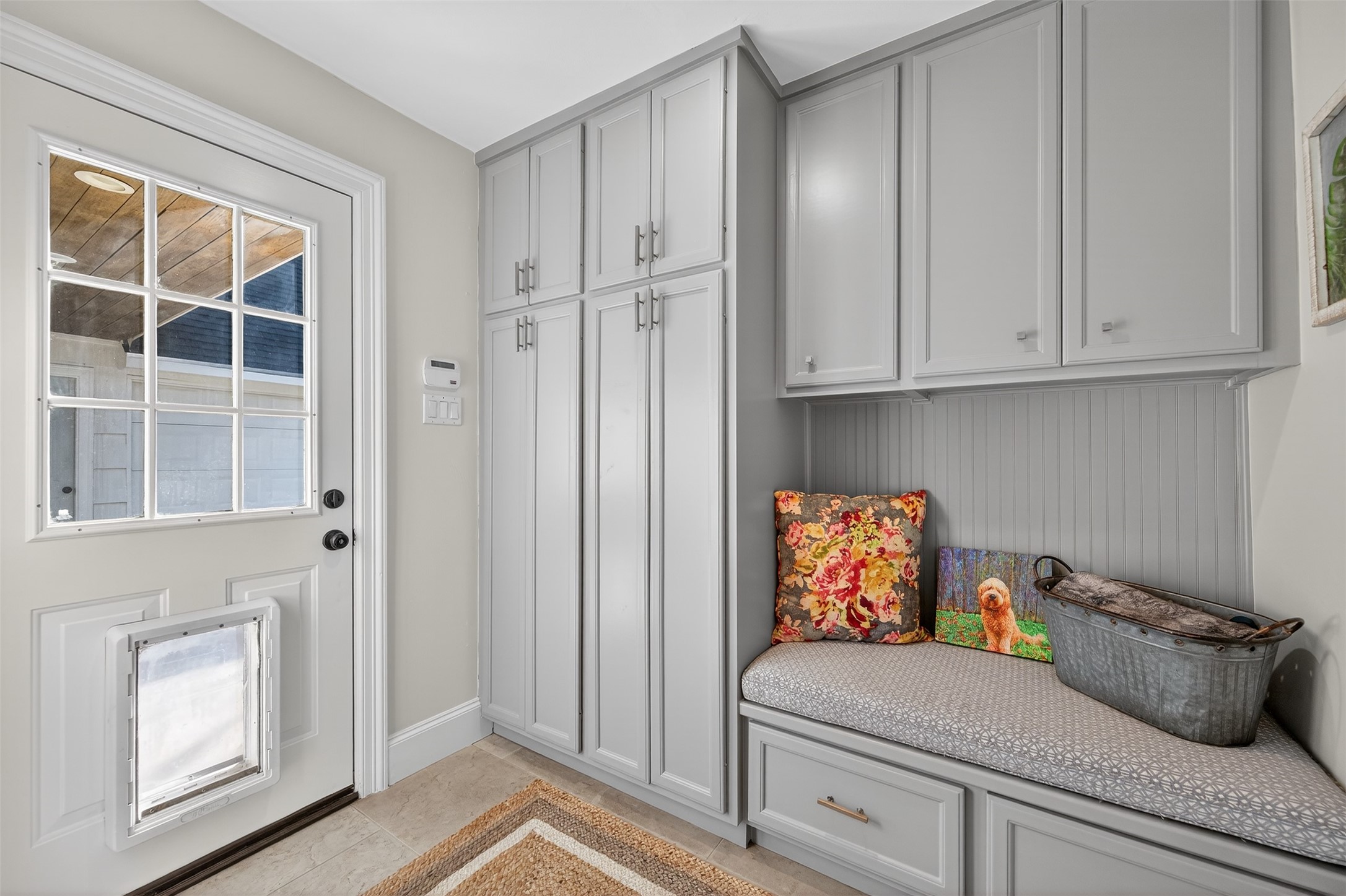 13315 Tosca Lane Houston, TX 77079 - Photo 17 of 42 a room with cabinets and a window