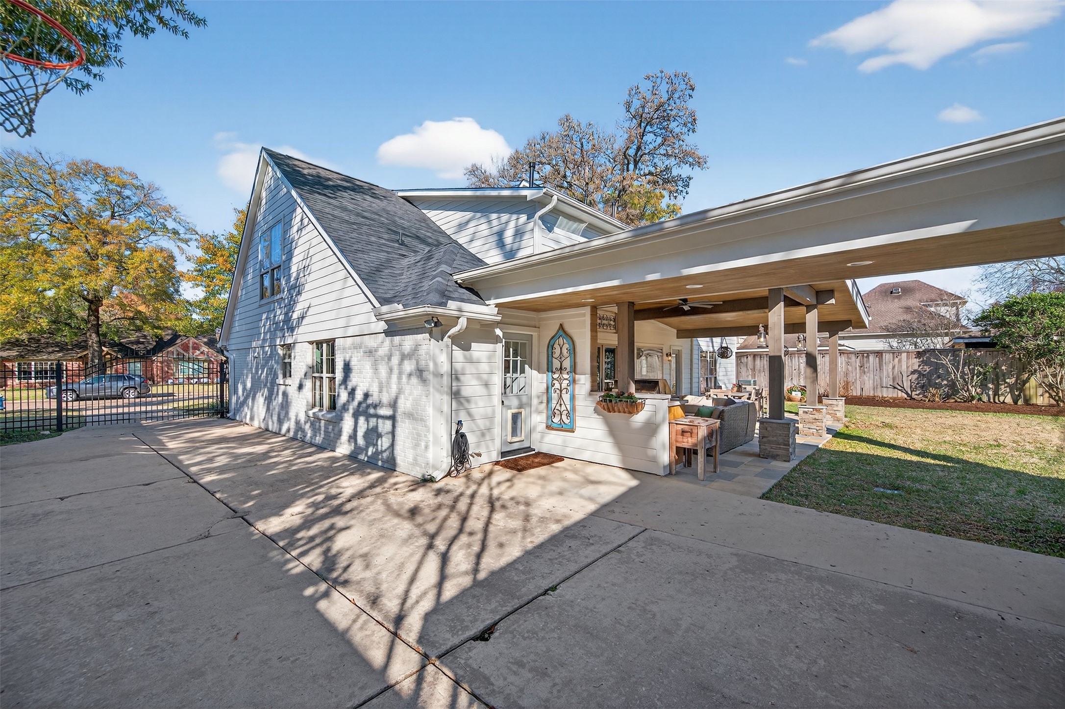 13315 Tosca Lane Houston, TX 77079 - Photo 40 of 42 a view of a porch with seating space
