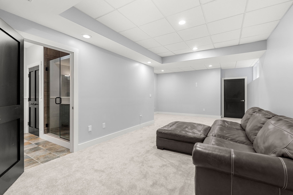 190 Bedford Road Lincoln, MA 01773 - Photo 37 of 41