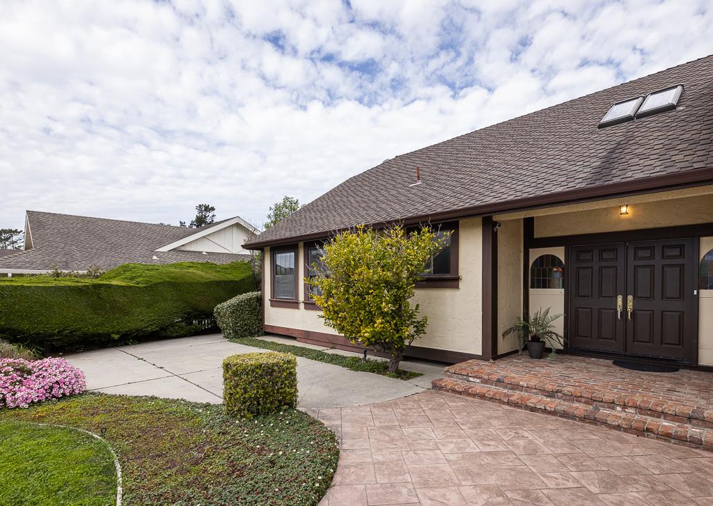 429 Greenbrier Road Half Moon Bay, CA 94019 - Photo 4 of 45 Gallery Image 4