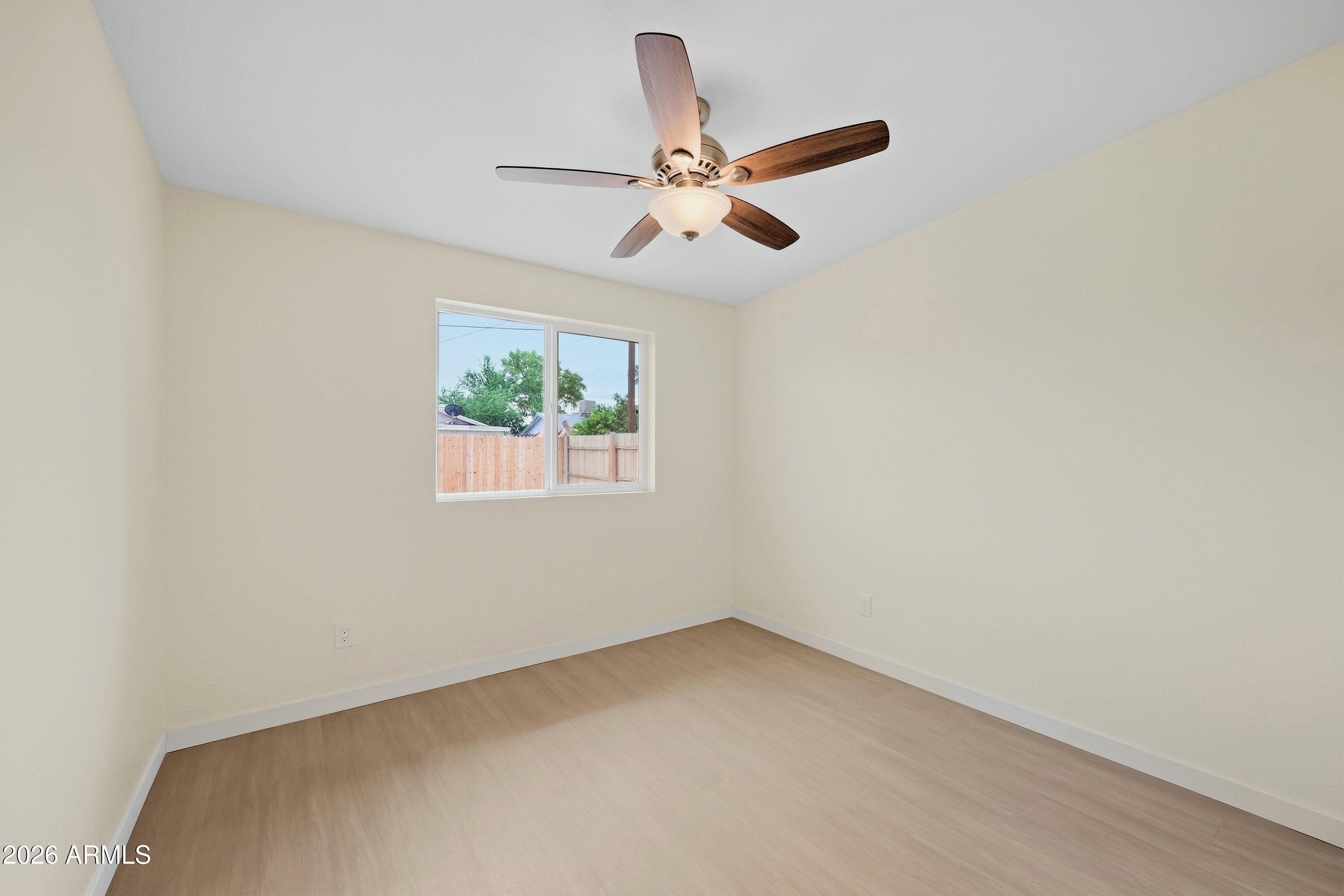 4143 West Cheery Lynn Road Phoenix, AZ 85019 - Photo 13 of 20 15_016_dsc_4305