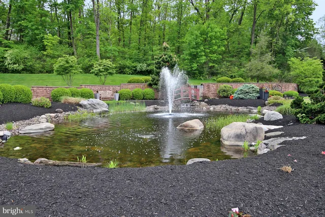 $319,500 | 1005 Great Hall Drive, Lebanon, PA 17042