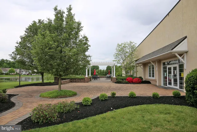 $319,500 | 1005 Great Hall Drive, Lebanon, PA 17042