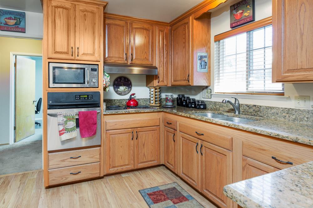 7980 Hihn Road Ben Lomond, CA 95005 - Photo 7 of 20 Gallery Image 7