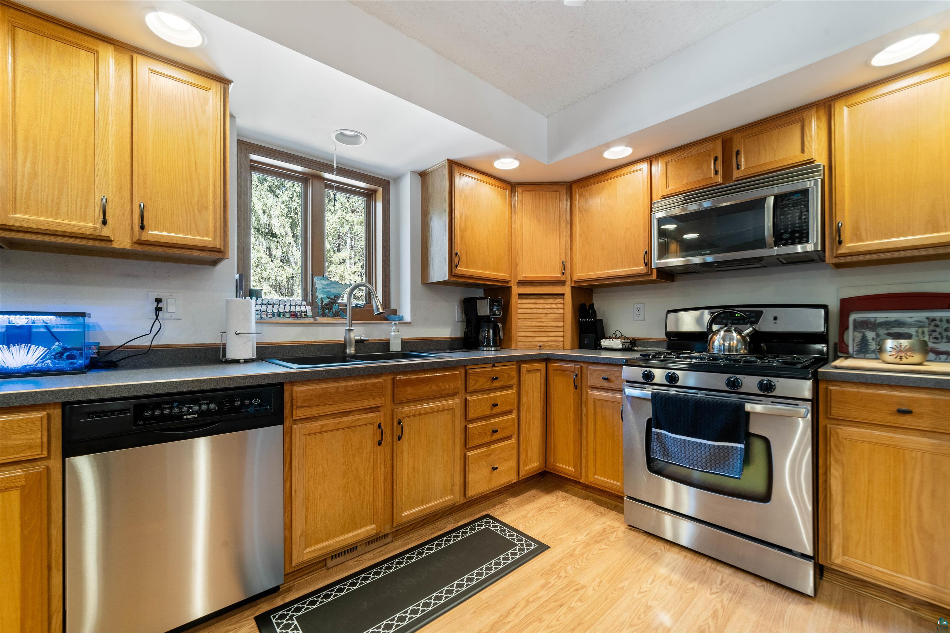 304 Compo Lane Esko, MN 55733 - Photo 8 of 38 Gallery Image 8