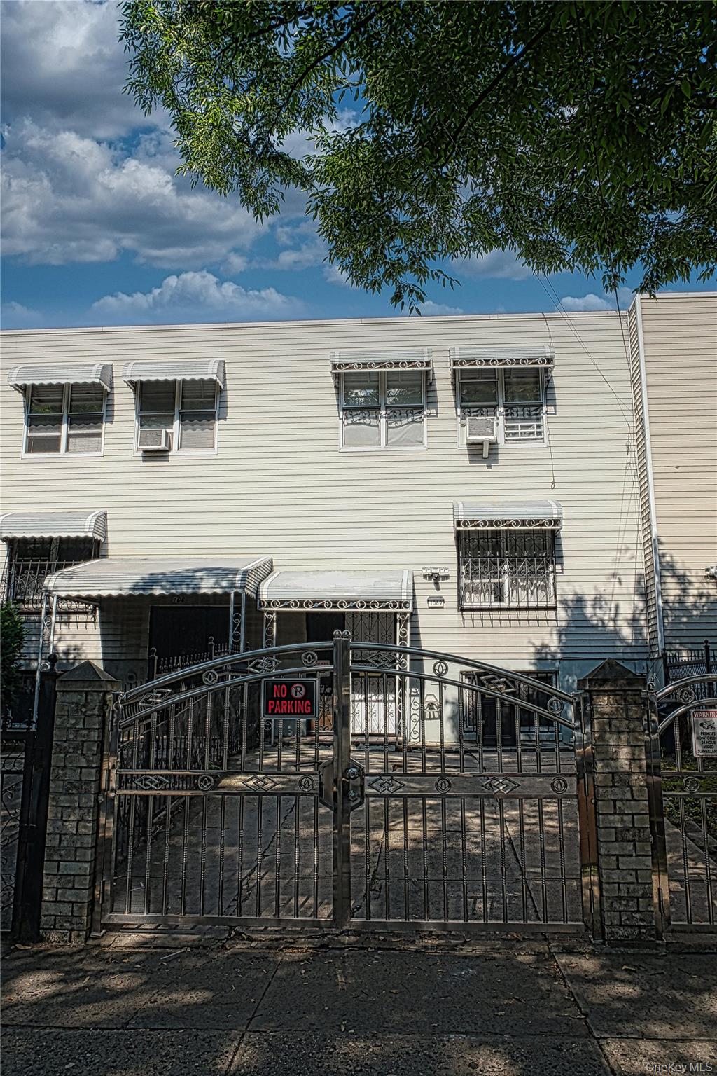 1069 Simpson Street Bronx, NY 10459 - Photo 1 of 17