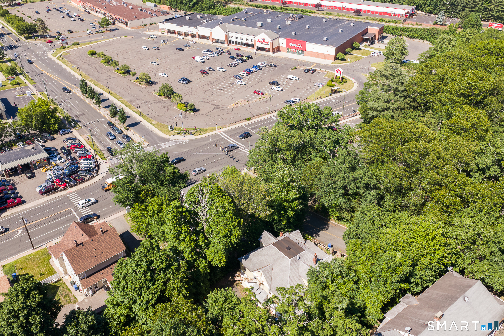 18 Arch Street Manchester, CT 06040 - Photo 10 of 12