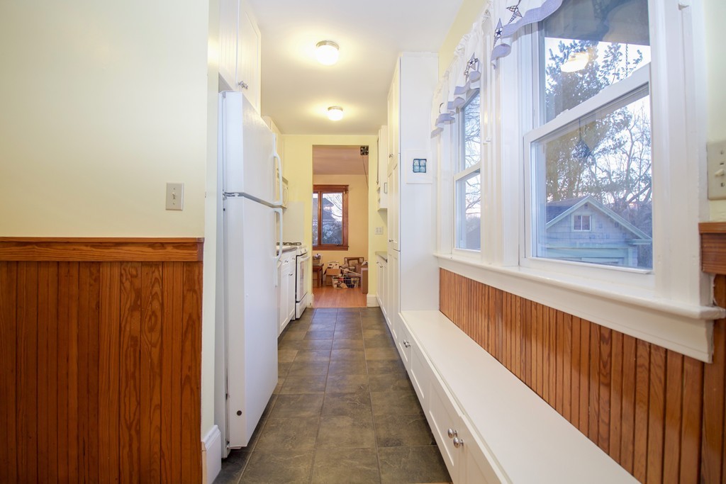 12 Buchanan Road Salem, MA 01970 - Photo 8 of 21 Gallery Image 8