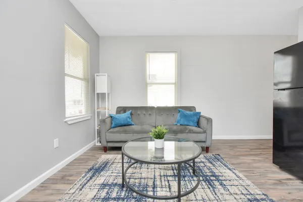 $849 | 1801 Roosevelt Street, Unit 1801, Houston, TX 77012