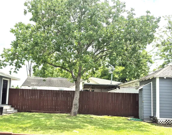 $849 | 1801 Roosevelt Street, Unit 1801, Houston, TX 77012