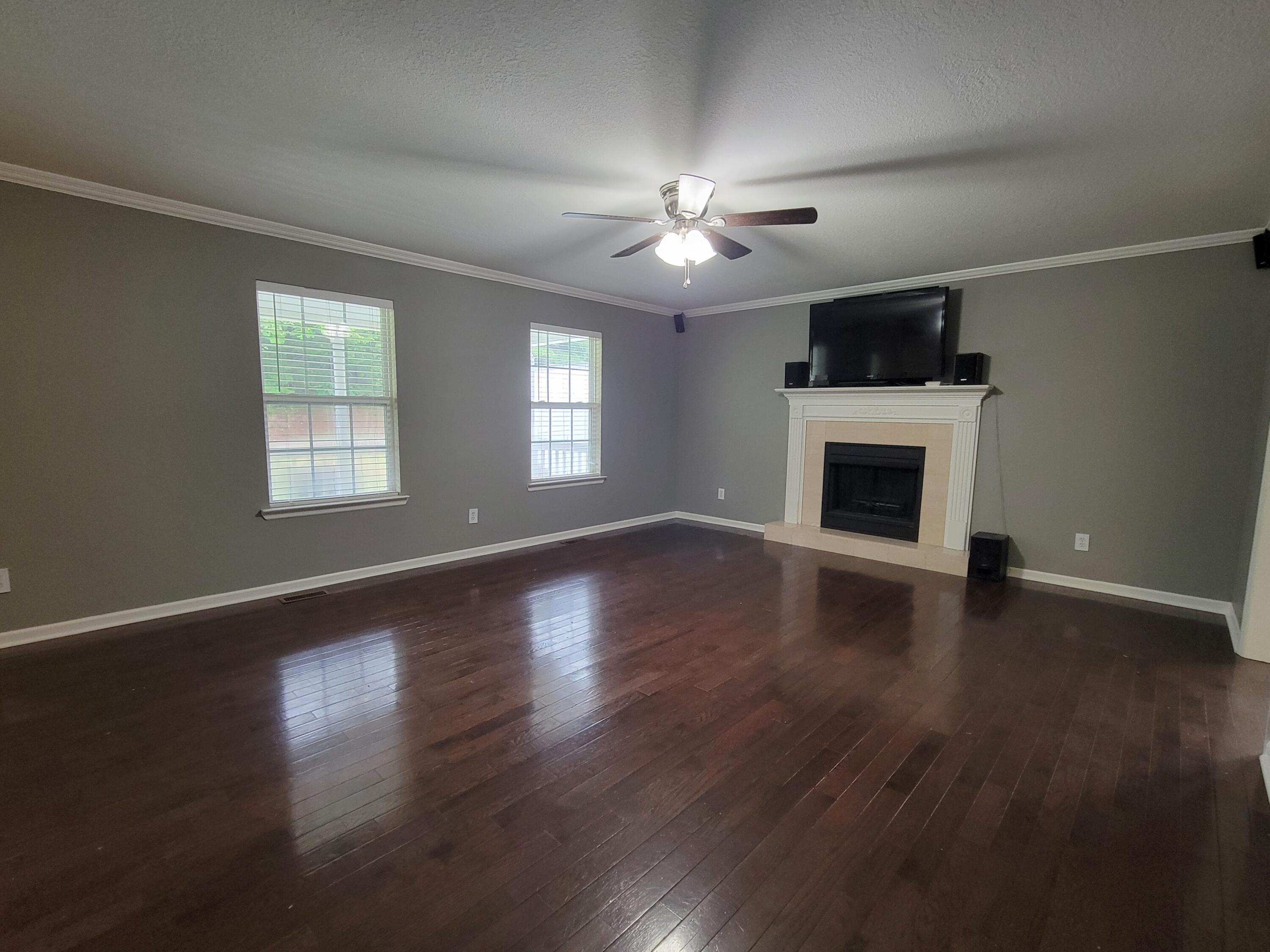 10114 Sims-Harris Road Ooltewah, TN 37363 - Photo 5 of 48 Living Room