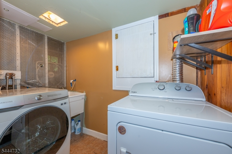 89 Moraine Road Morris Plains, NJ 07950 - Photo 34 of 48
