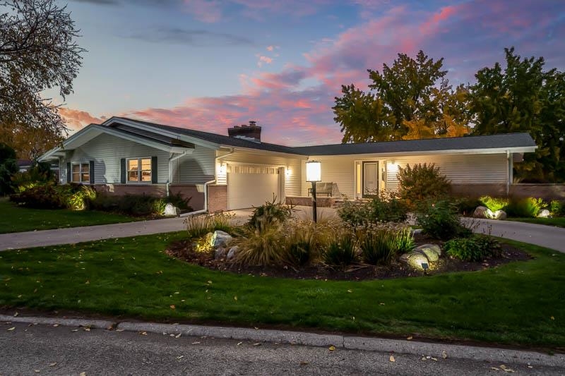 2303 Rock Terrace Rockford, IL 61103 - Photo 2 of 70