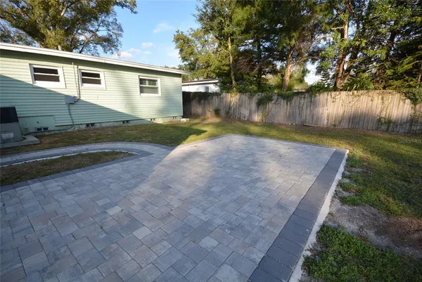 $2,500 | 3006 Vine Street, Orlando, FL 32806