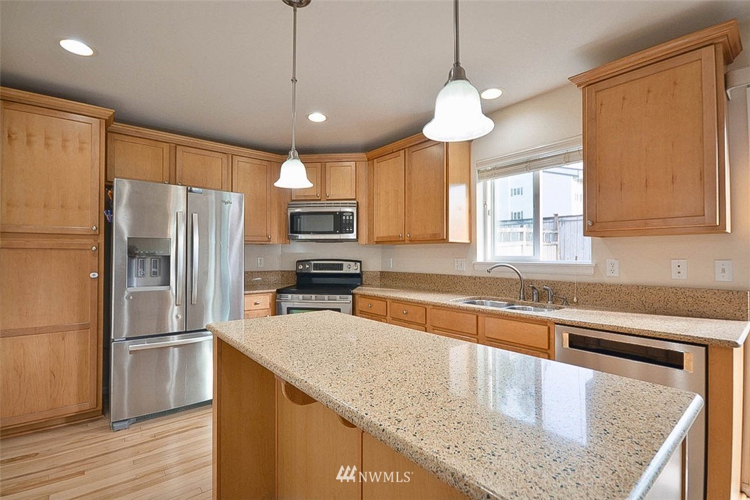 4355 Roxanna Loop Southeast Lacey, WA 98503 - Photo 12 of 29 Gallery Image 12