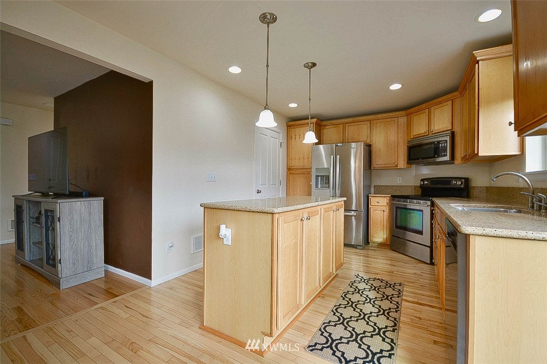 4355 Roxanna Loop Southeast Lacey, WA 98503 - Photo 13 of 29 Gallery Image 13