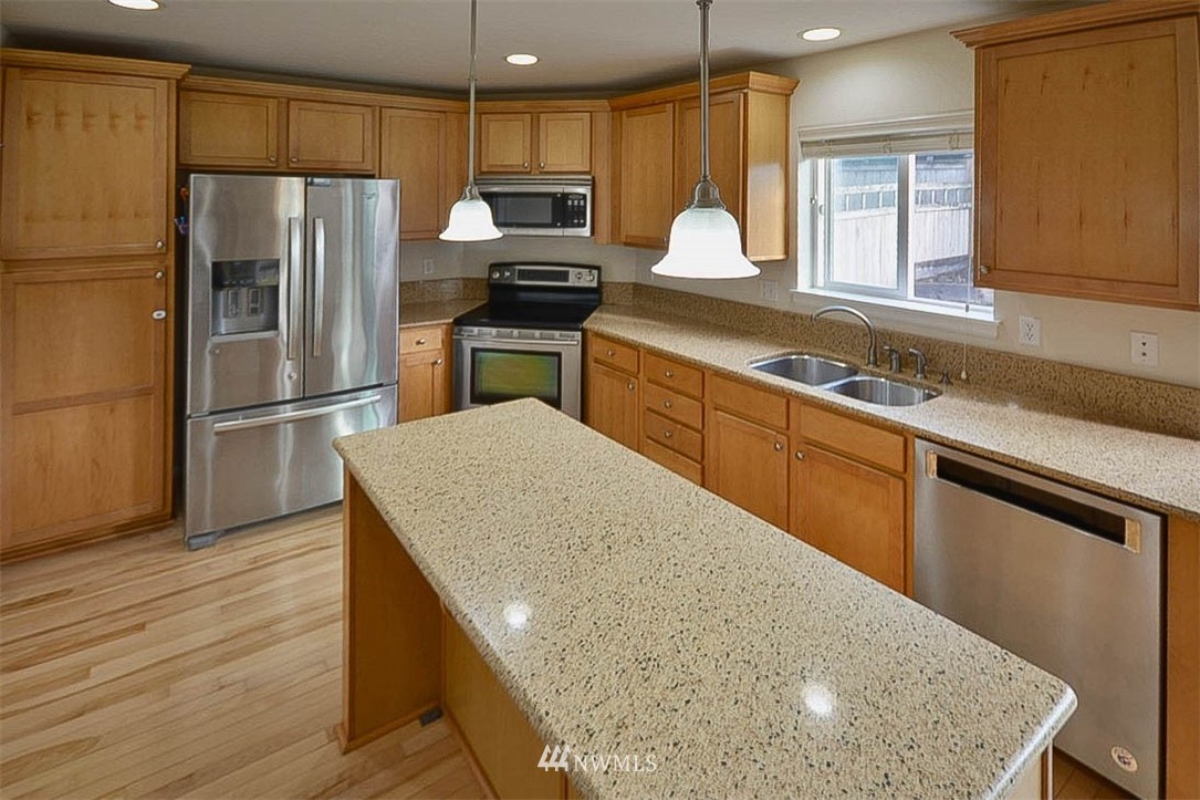 4355 Roxanna Loop Southeast Lacey, WA 98503 - Photo 10 of 29 Gallery Image 10