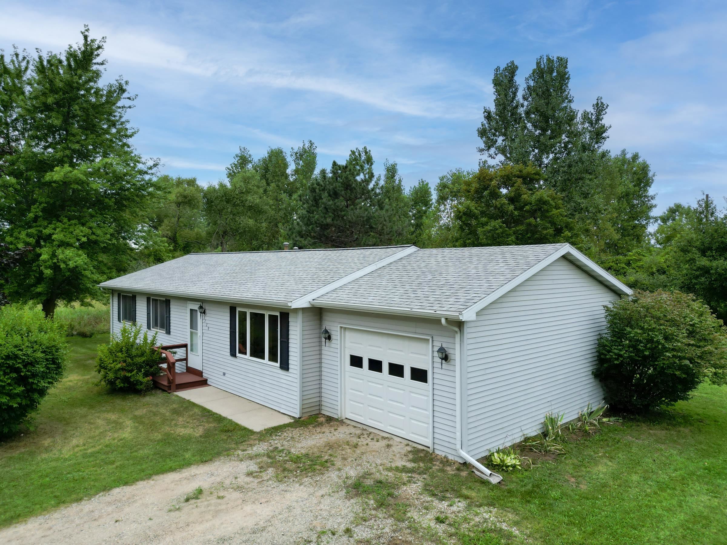 3729 East Millbrook Road Mount Pleasant, MI 48858 - Photo 3 of 20