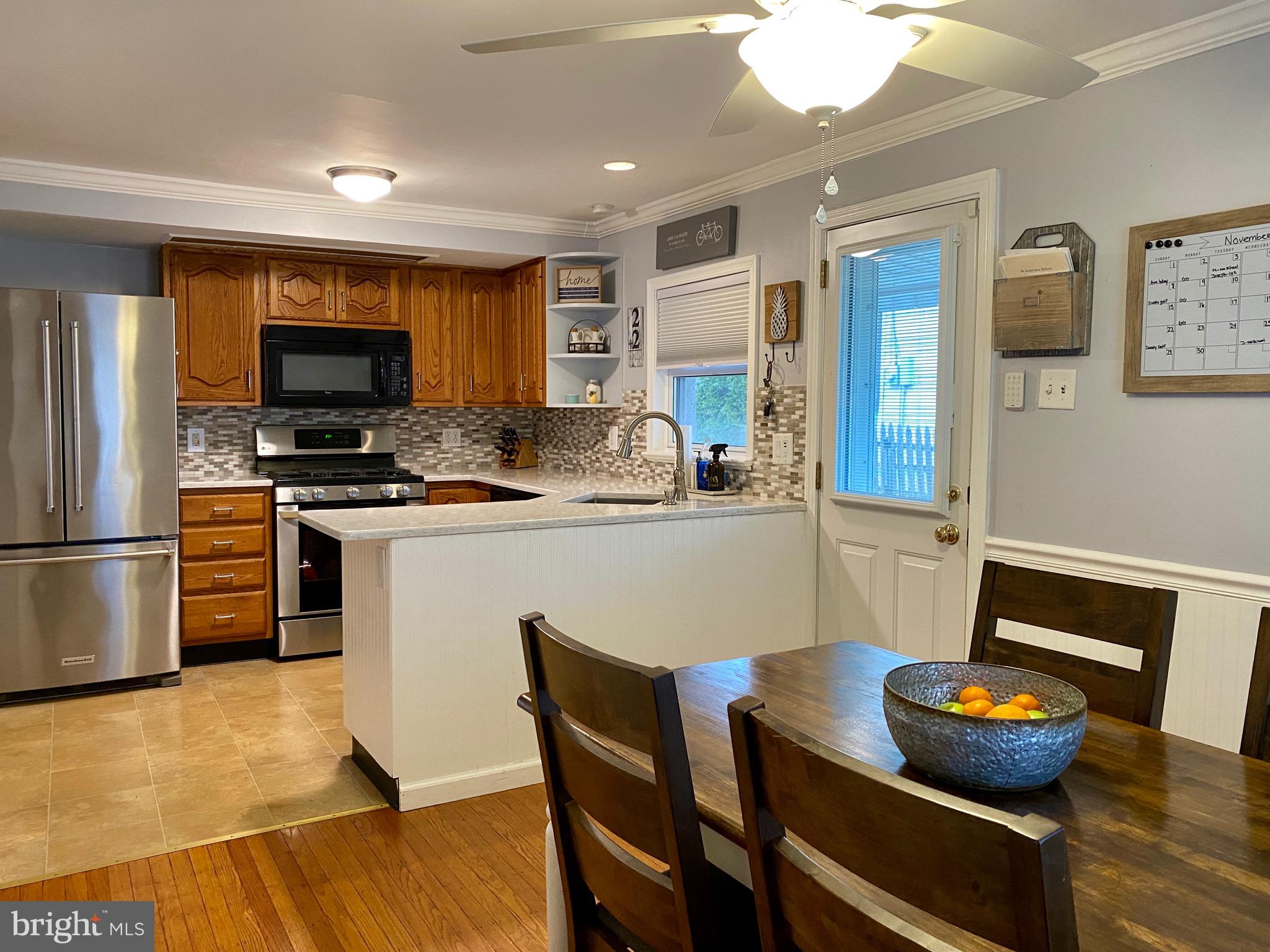 119 Lyster Road Oreland, PA 19075 - Photo 6 of 34 Kitchen