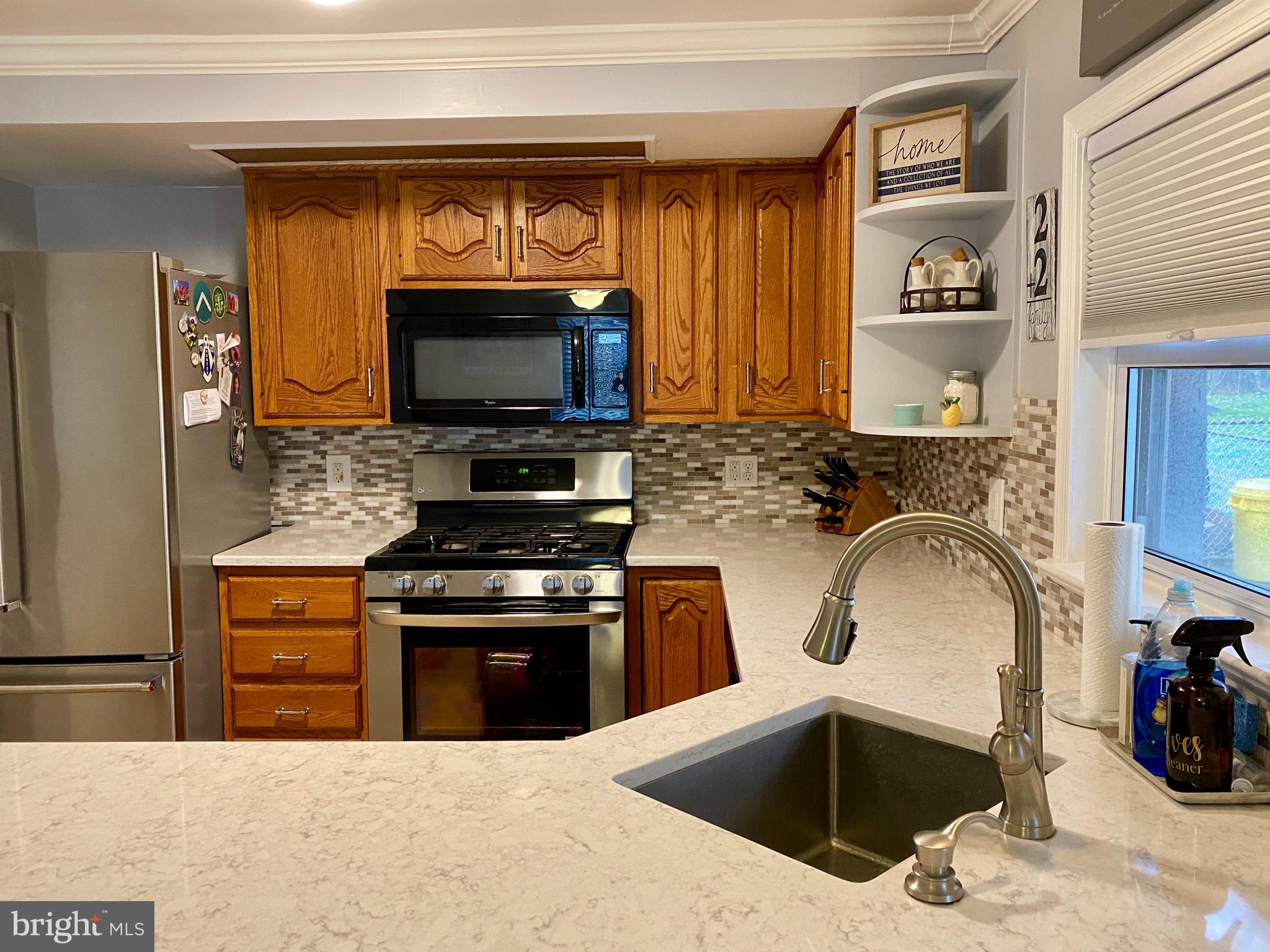 119 Lyster Road Oreland, PA 19075 - Photo 7 of 34 Kitchen