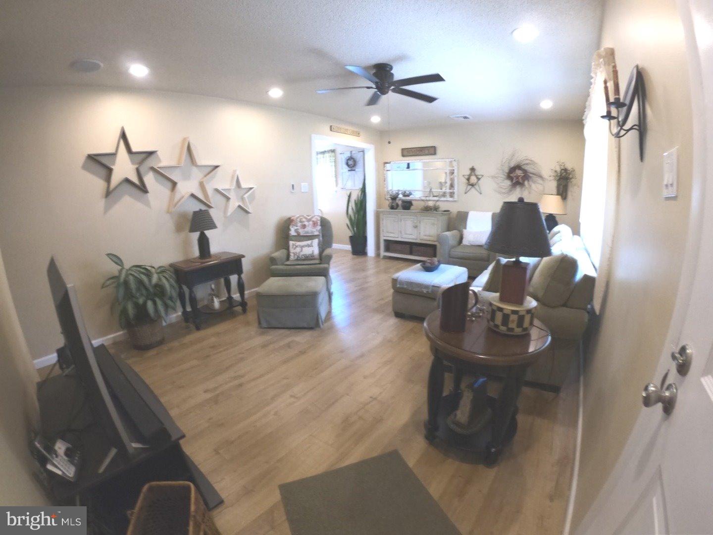 210 Cains Mill Road Williamstown, NJ 08094 - Photo 5 of 18 Living Room