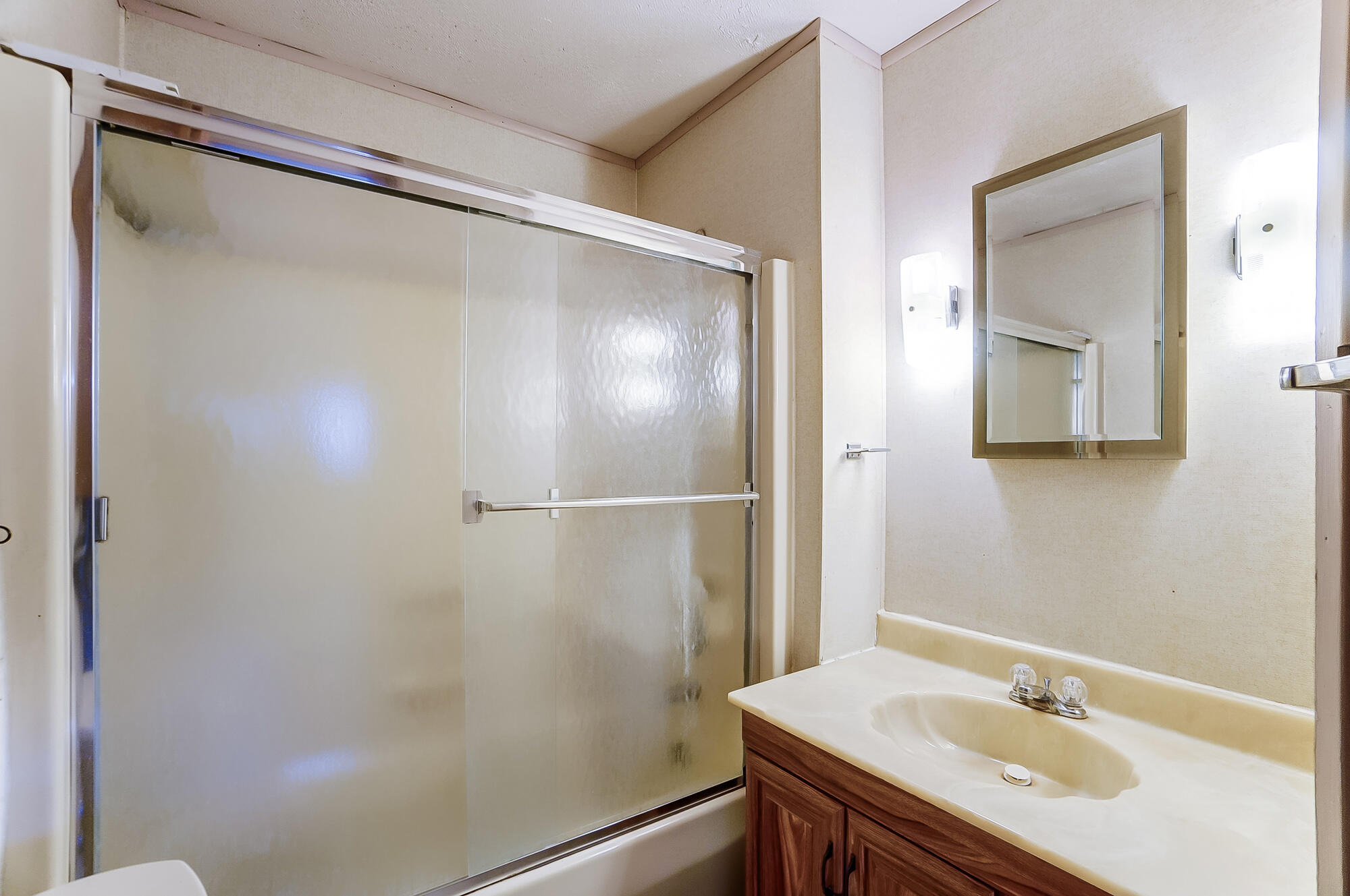 237 Warren Drive Springfield, OH 45503 - Photo 14 of 28 Gallery Image 14