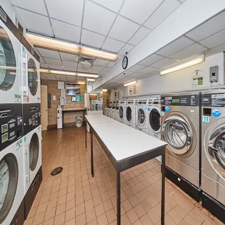 $675,000 | 445 5th Avenue, Unit 28E | Midtown South
