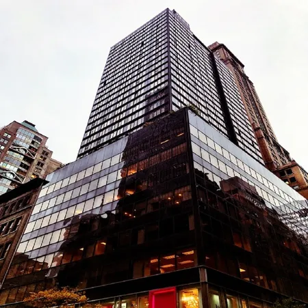 $675,000 | 445 5th Avenue, Unit 28E | Midtown South