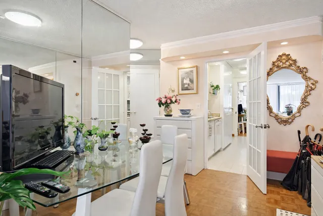 $695,000 | 445 5th Avenue, Unit 28E | Midtown South