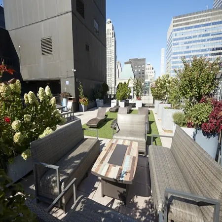 $675,000 | 445 5th Avenue, Unit 28E | Midtown South