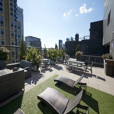 $695,000 | 445 5th Avenue, Unit 28E | Midtown South