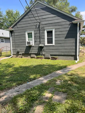$1,075 | 4842 Hillside Avenue, Indianapolis, IN 46205
