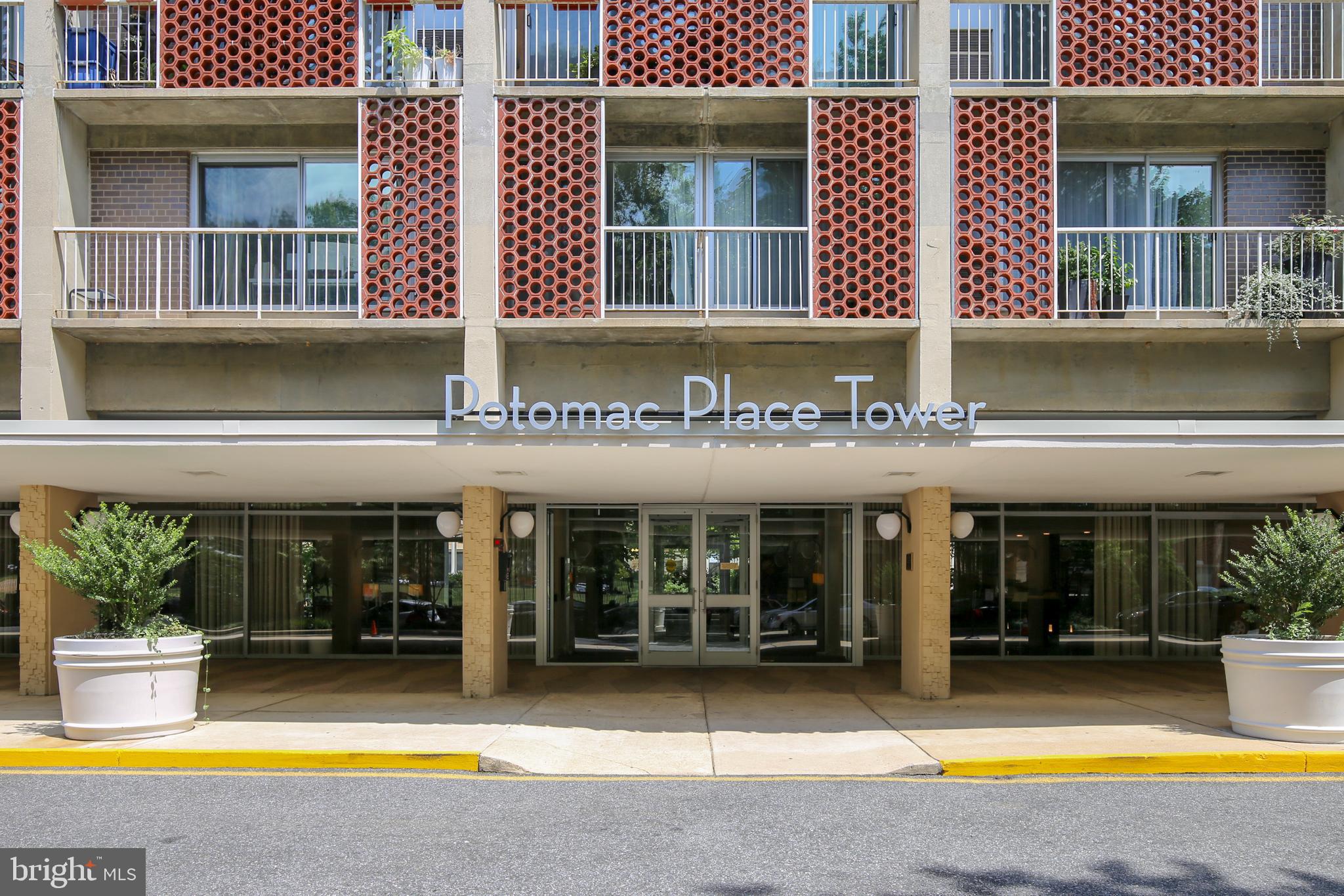 800 4th Street Southwest, Unit N721 Washington, DC 20024 - Photo 2 of 29
