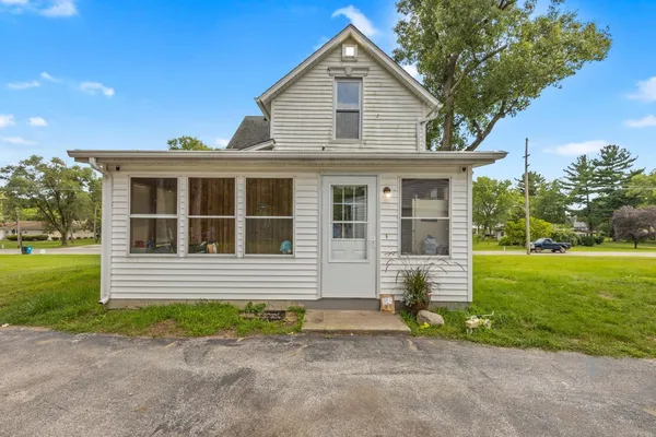 $200,000 | 1301 West Culver Road, Knox, IN 46534