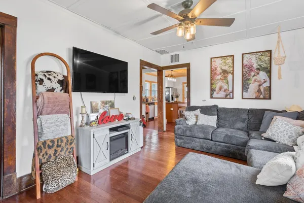 $200,000 | 1301 West Culver Road, Knox, IN 46534