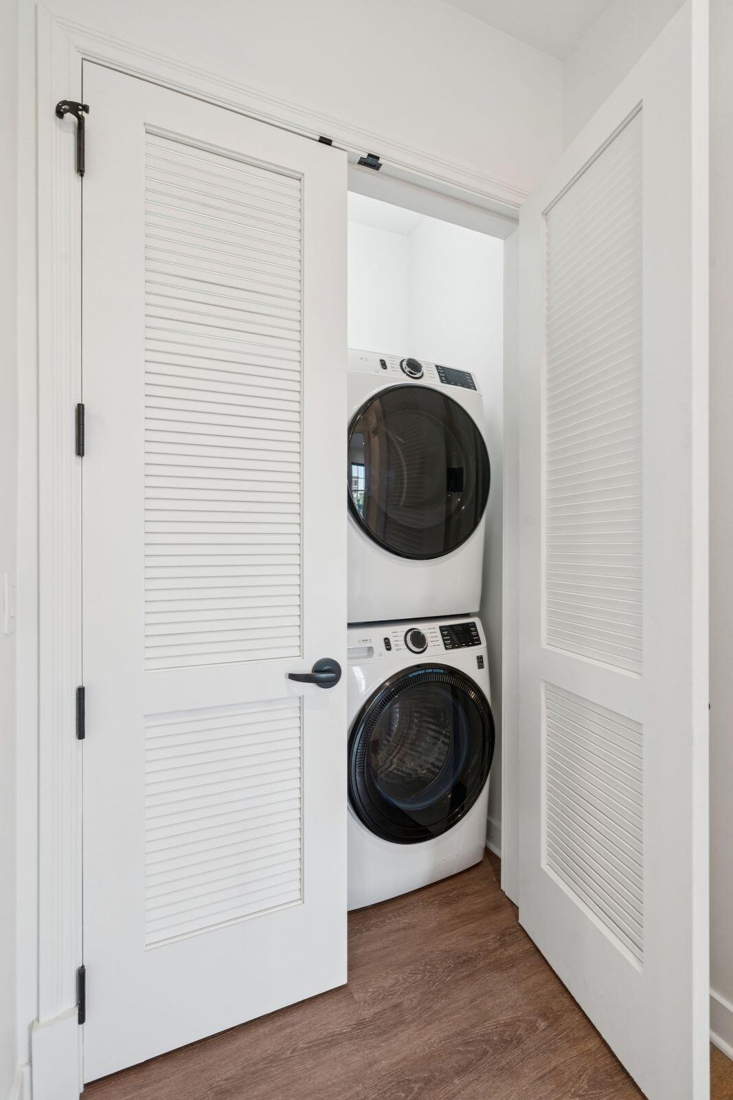 1 Barre Street, Unit A8 Charleston, SC 29401 - Photo 15 of 23 Laundry