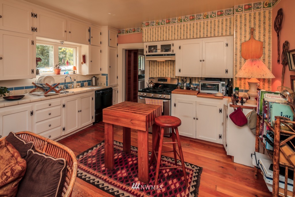 4682 Wynn Road Bellingham, WA 98226 - Photo 12 of 25
