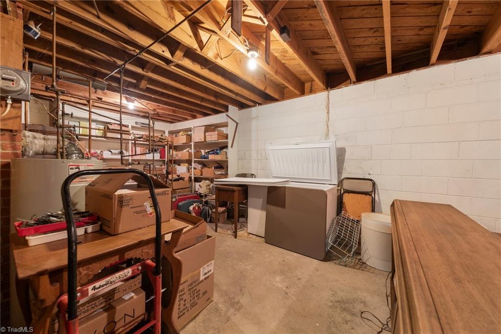 1602 Fleming Road Greensboro, NC 27410 - Photo 28 of 35 Gallery Image 28