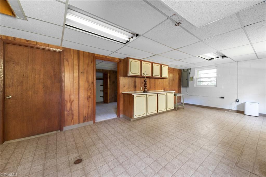1602 Fleming Road Greensboro, NC 27410 - Photo 31 of 35 Gallery Image 31