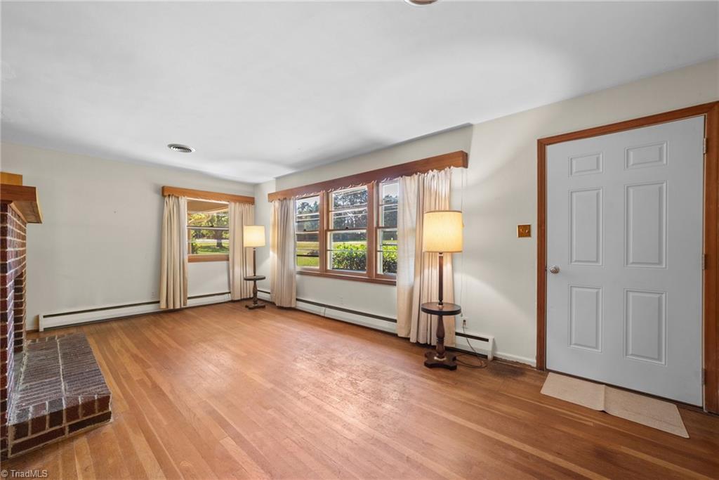 1602 Fleming Road Greensboro, NC 27410 - Photo 8 of 35 Gallery Image 8