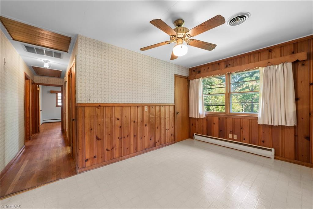1602 Fleming Road Greensboro, NC 27410 - Photo 10 of 35 Gallery Image 10