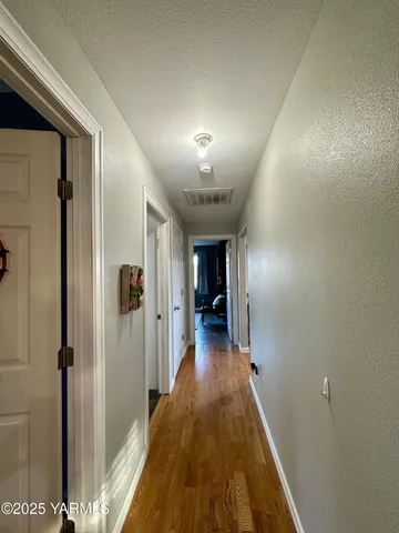 $414,900 | 110 Ladybug Lane, Moxee, WA 98936