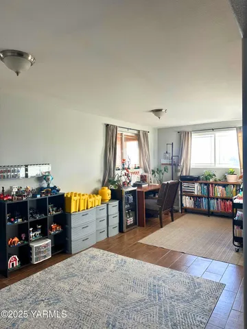 $414,900 | 110 Ladybug Lane, Moxee, WA 98936