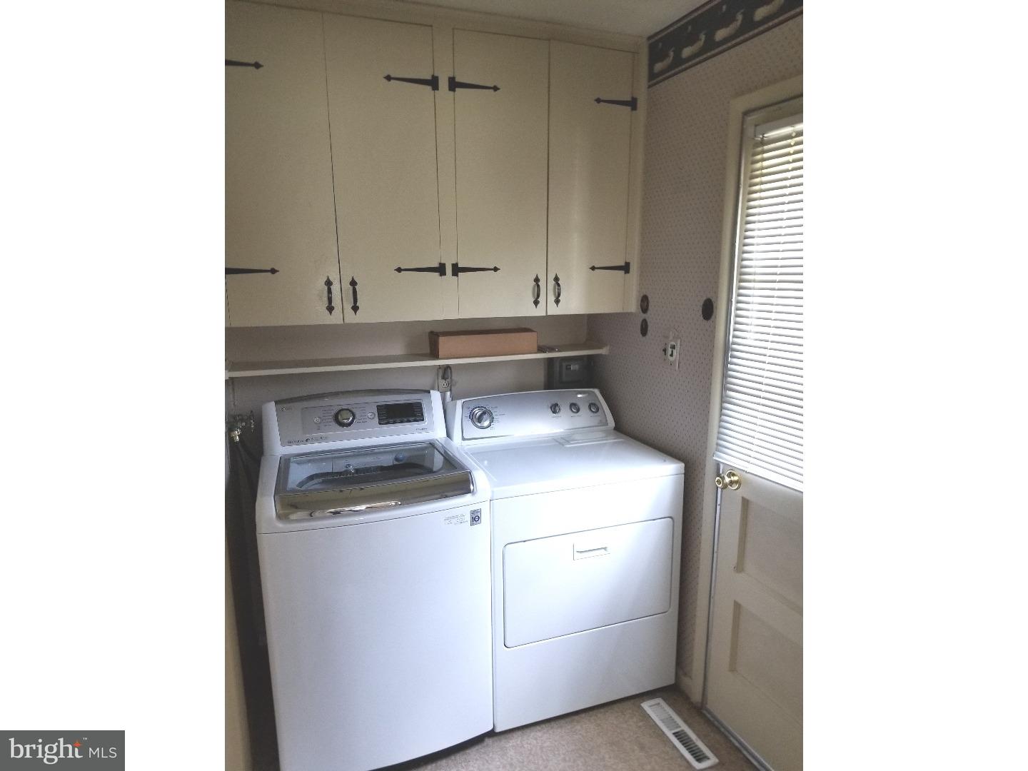 329 Alder Road Dover, DE 19904 - Photo 5 of 14 Laundry Room