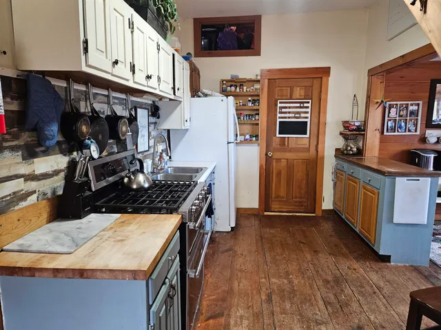 $789,000 | 264 Chemung Road, Meredith, NH 03253