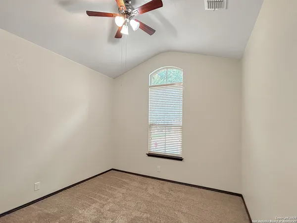 $1,925 | 13820 Blakeville, Live Oak, TX 78233