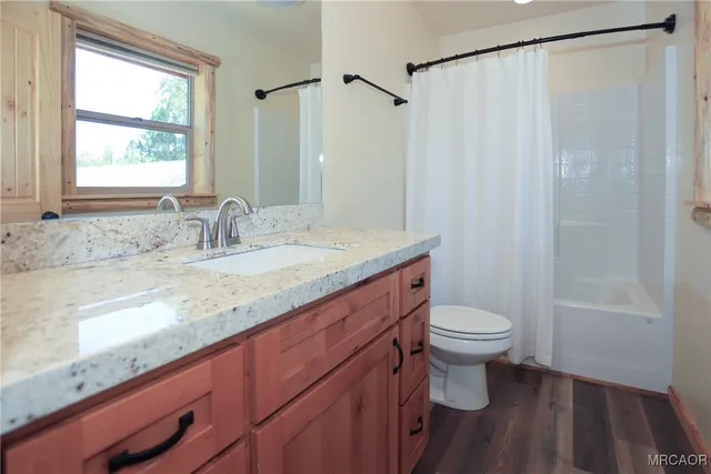 $585,000 | 365 Santa Barbara Avenue, Sugarloaf, CA 92386