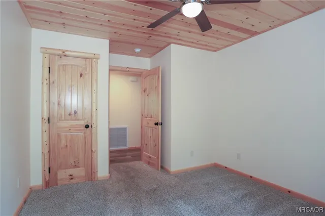 $585,000 | 365 Santa Barbara Avenue, Sugarloaf, CA 92386