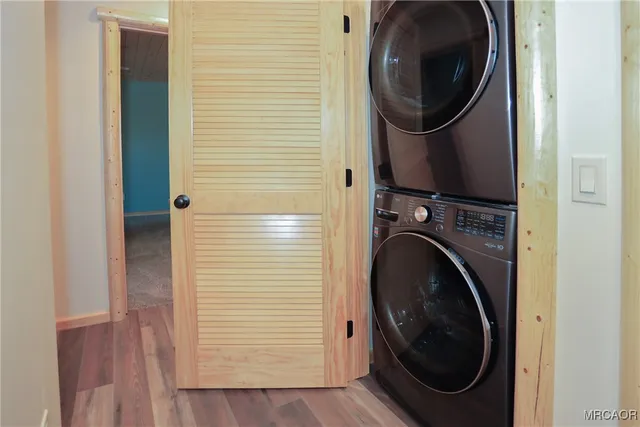 $585,000 | 365 Santa Barbara Avenue, Sugarloaf, CA 92386